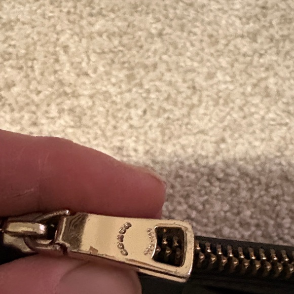 Nwot Coach Black pebbled leather  Textured Wristlet - Picture 7 of 14